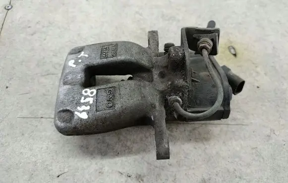 Volkswagen PASSAT B6 Rear brake caliper TRW