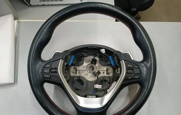 BMW 4 F32 F33 Steering wheel EC72316 0718906