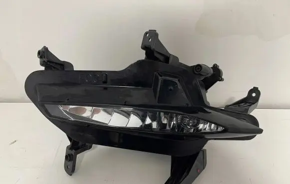 KIA Ceed Headlight/headlamp 92201J7500