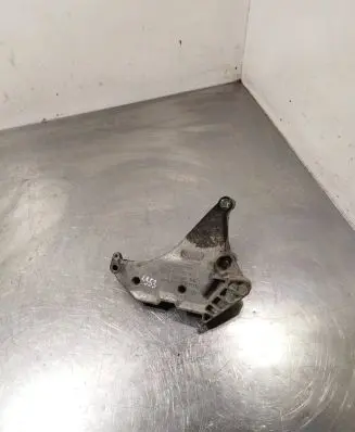 Volkswagen Touran II Engine mounting bracket 03L199207 KTS131