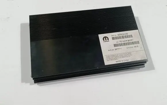 Chrysler 300C Sound amplifier 68267301AB