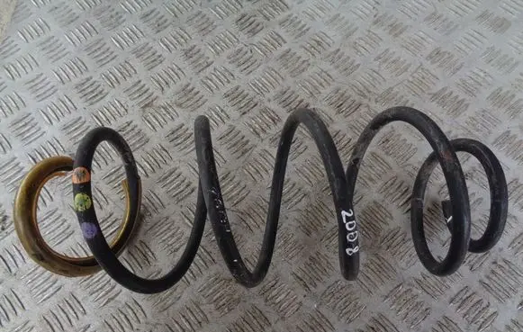 Peugeot 2008 I Front coil spring 