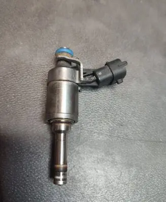 Fuel injector