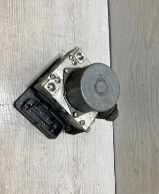 Volkswagen Up ABS Pump 1S0614517P