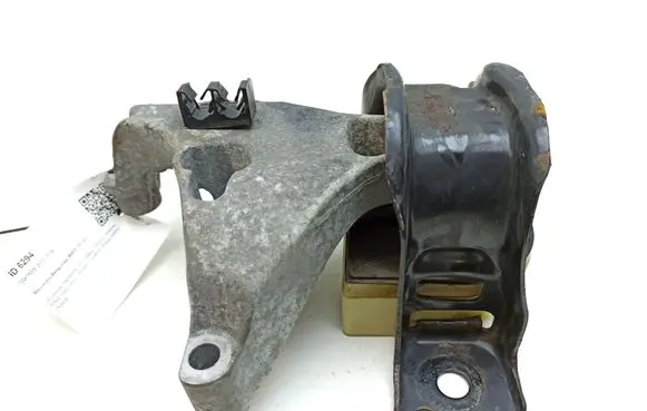 Mercedes-Benz Citan W415 Engine mount bracket 112848753R