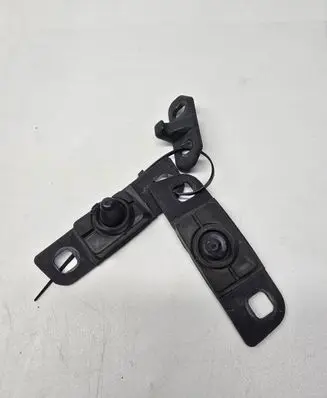 Mercedes-Benz Vito Viano W639 Sliding door lock loop/hook striker A6397580327