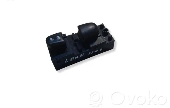 Nissan Leaf II (ZE1) Electric window control switch 254115SA0A