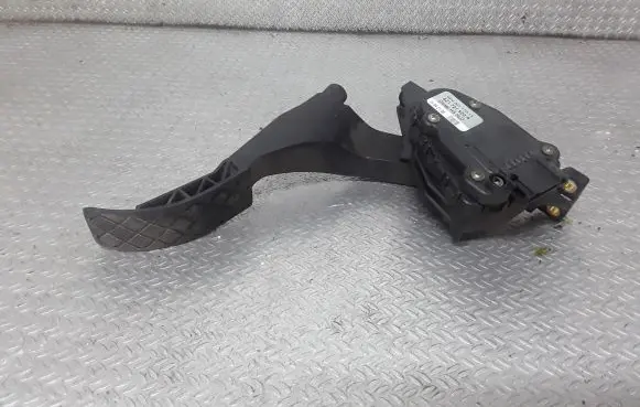 Audi A2 Accelerator throttle pedal 8Z1721523A