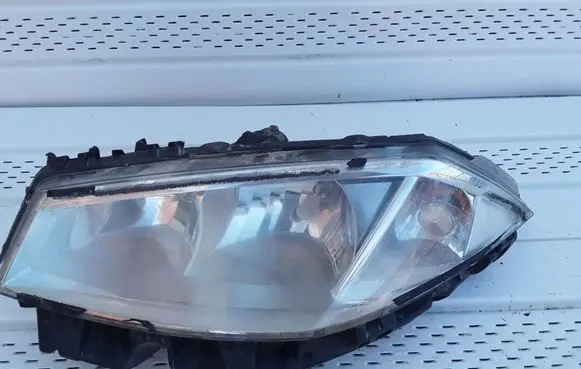 Renault Megane II Headlight/headlamp 8200073220F 8200114673