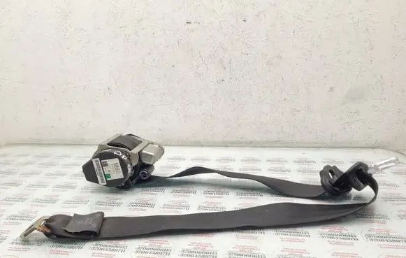Skoda Octavia Mk2 (1Z) Front seatbelt 1Z0857702A