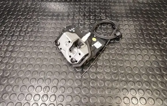Seat Alhambra (Mk2) Sliding door lock 7N0839016B
