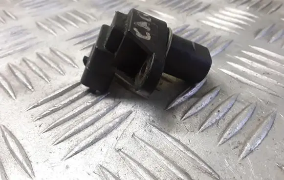 Hyundai Santa Fe Camshaft position sensor 3930027000