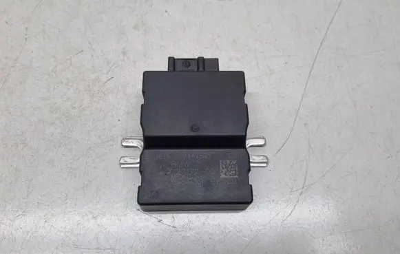 BMW 2 F46 Fuel injection pump control unit/module 7447895 16147447895
