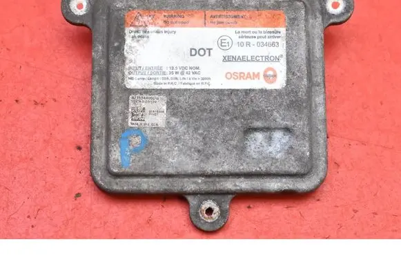 Ford Focus Voltage converter/converter module 35XT6-S-D3