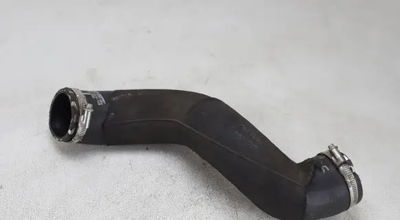 Audi Q5 SQ5 Intercooler hose/pipe 8R0145993 129351