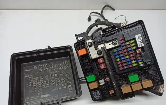 KIA Sportage Fuse box set 