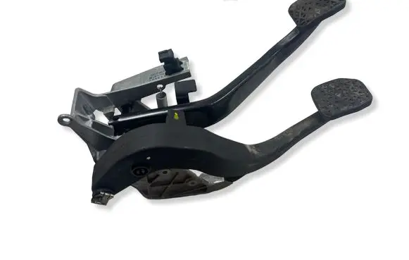 BMW 3 E90 E91 Pedal assembly 67871110