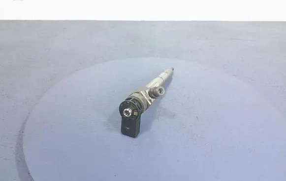 Fuel injector