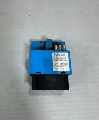 Volkswagen Tiguan Fuel injection pump control unit/module 5N0906093C