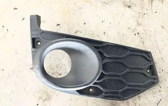 Iveco Daily 6th gen Front fog light trim/grill 5801562215