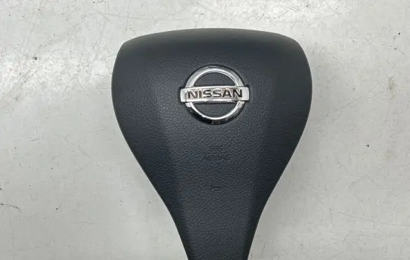 Nissan Pulsar Steering wheel airbag 985103ZL0A 34178117A 0599P1000202
