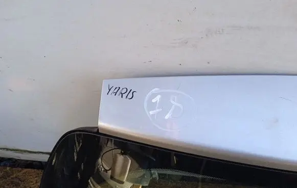 Toyota Yaris Tailgate/trunk/boot lid