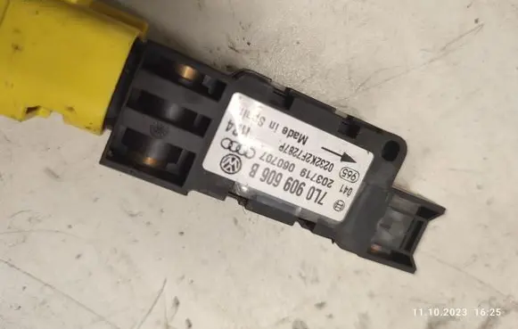 Volkswagen Touareg I Sensor 7L0909606B