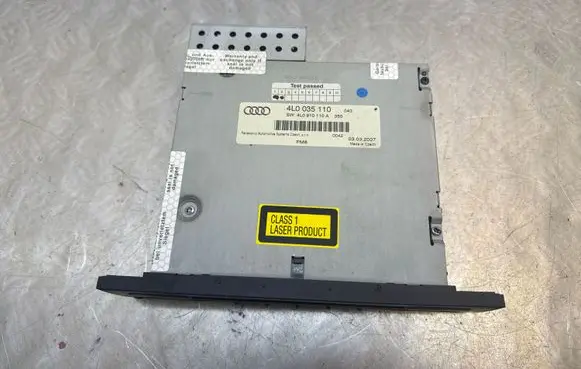 Audi Q7 4L CD/DVD changer 4L0035110