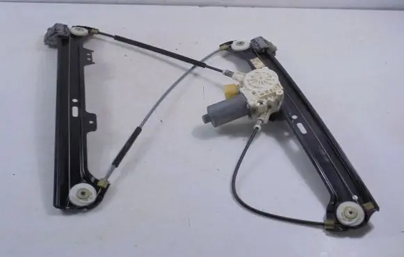 BMW 5 E60 E61 Front door window regulator with motor 7184384E