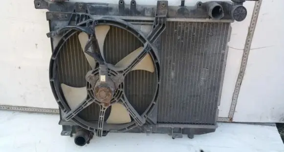 Nissan Almera Coolant radiator