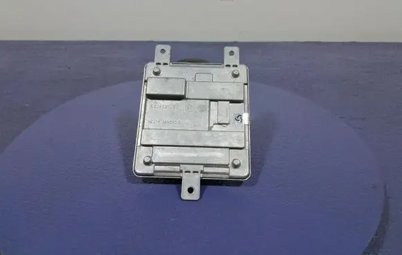 BMW Z4 E85 E86 Voltage converter/converter module 5A0AF90