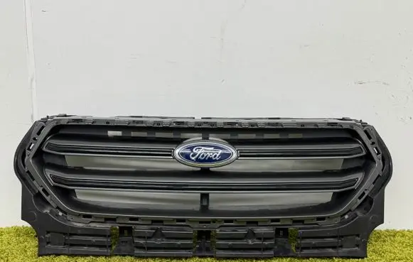 Ford Kuga II Front grill gv44-8a164-b