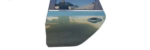 KIA Ceed Rear door