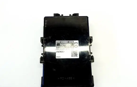 Toyota Avensis T270 Other devices 896810F030