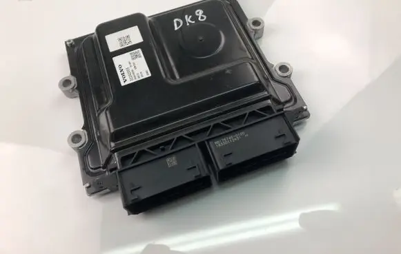 Volvo S90, V90 Engine control unit/module 32242005