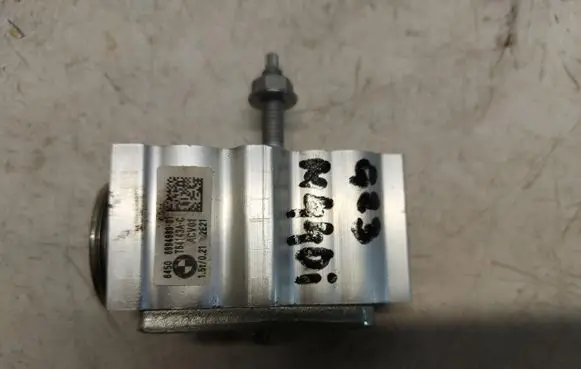 BMW 4 G22 G23 G24 G26 Air conditioning (A/C) expansion valve 6994989-JLK01