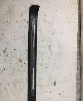 BMW 7 E65 E66 Front sill trim cover 60829010