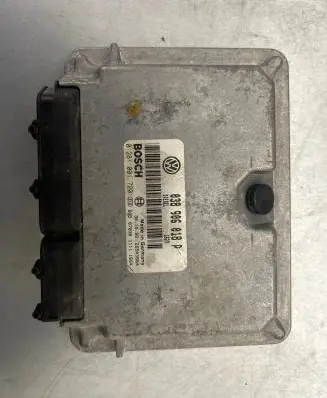 Audi A4 S4 B5 8D Engine control unit/module 038906018P 28SA3664 0281001720