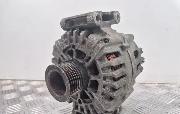 Mercedes-Benz C W204 Generator/alternator A0009067702