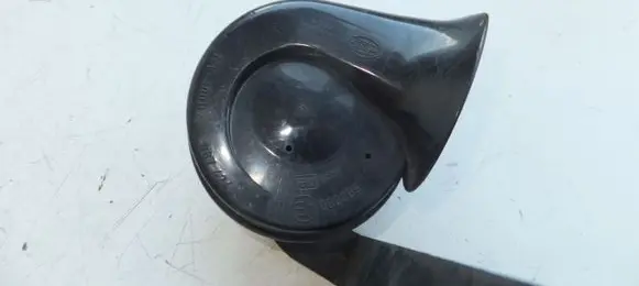 Volkswagen Touareg I Horn signal 6N0951221