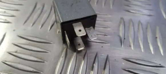 Audi A4 S4 B6 8E 8H Other relay 8d0951253a 373