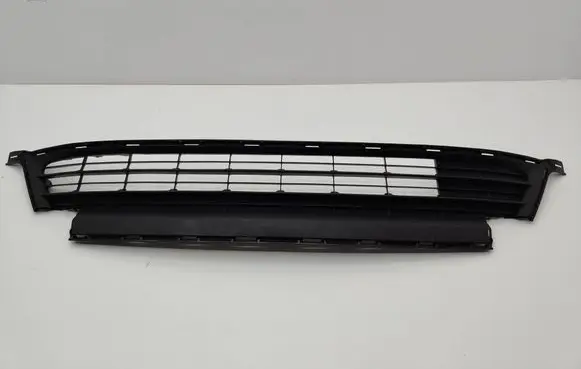 Toyota RAV 4 (XA40) Front bumper lower grill 5311342080