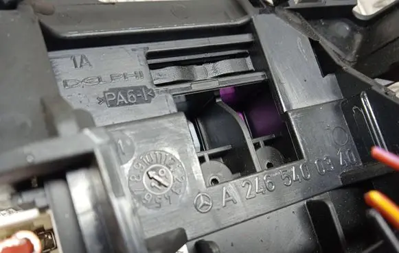 Mercedes-Benz GLA W156 Fuse box set A2465400340