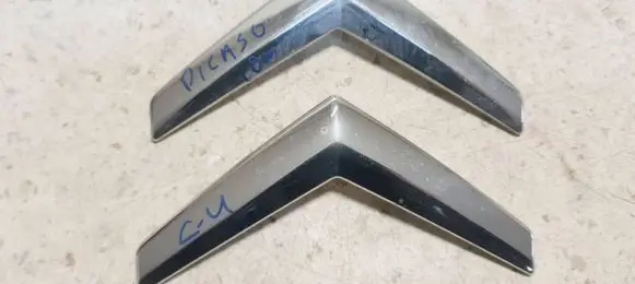 Citroen C4 I Picasso Manufacturers badge/model letters 