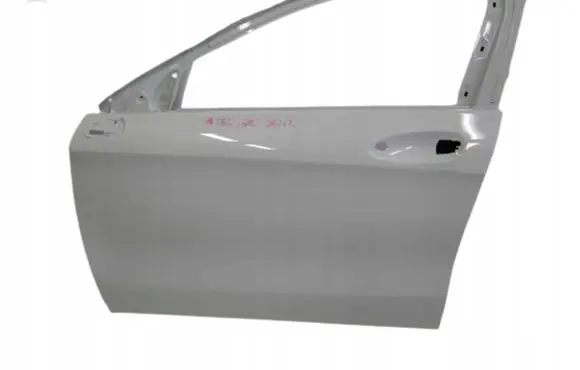 Mercedes-Benz GLA W156 Front door A1567200105