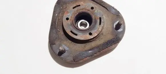 Toyota Corolla Verso AR10 Coil spring mount 