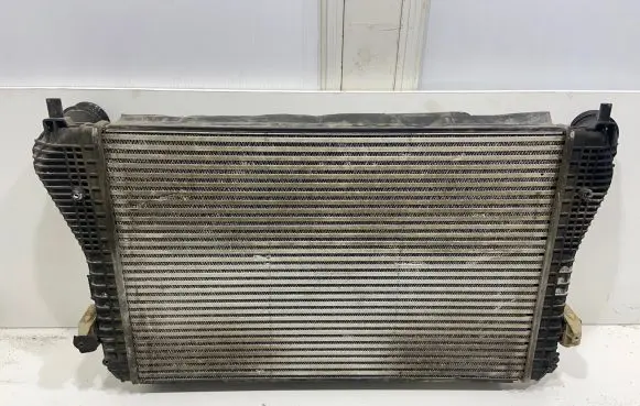 Volkswagen PASSAT B6 Coolant radiator