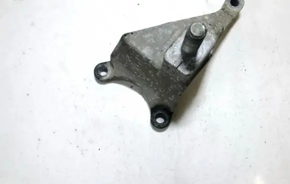 Ford Mondeo Mk III Engine mounting bracket 1s717m125ac d0d2a