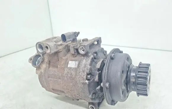 Volkswagen Touareg I Air conditioning (A/C) compressor (pump) 7H0820805C