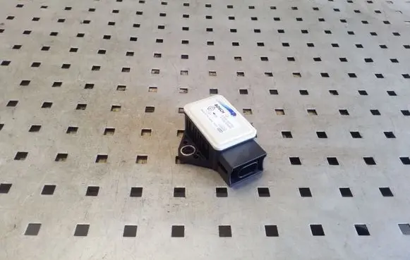 Nissan Qashqai ESP acceleration yaw rate sensor 479300006R 0265005757